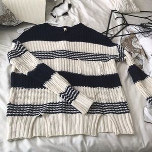 Sweater over size